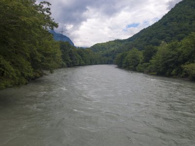 r004112